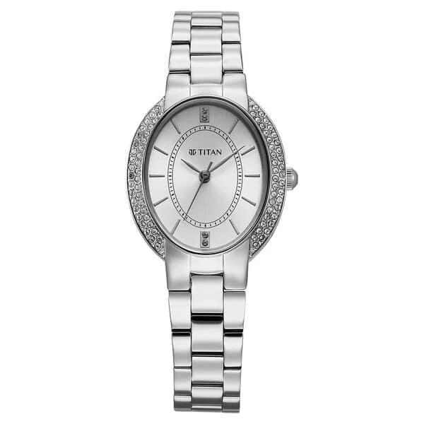 Titan Metro 95304SM01 Silver Dial Stainless Steel Strap Watch For Women