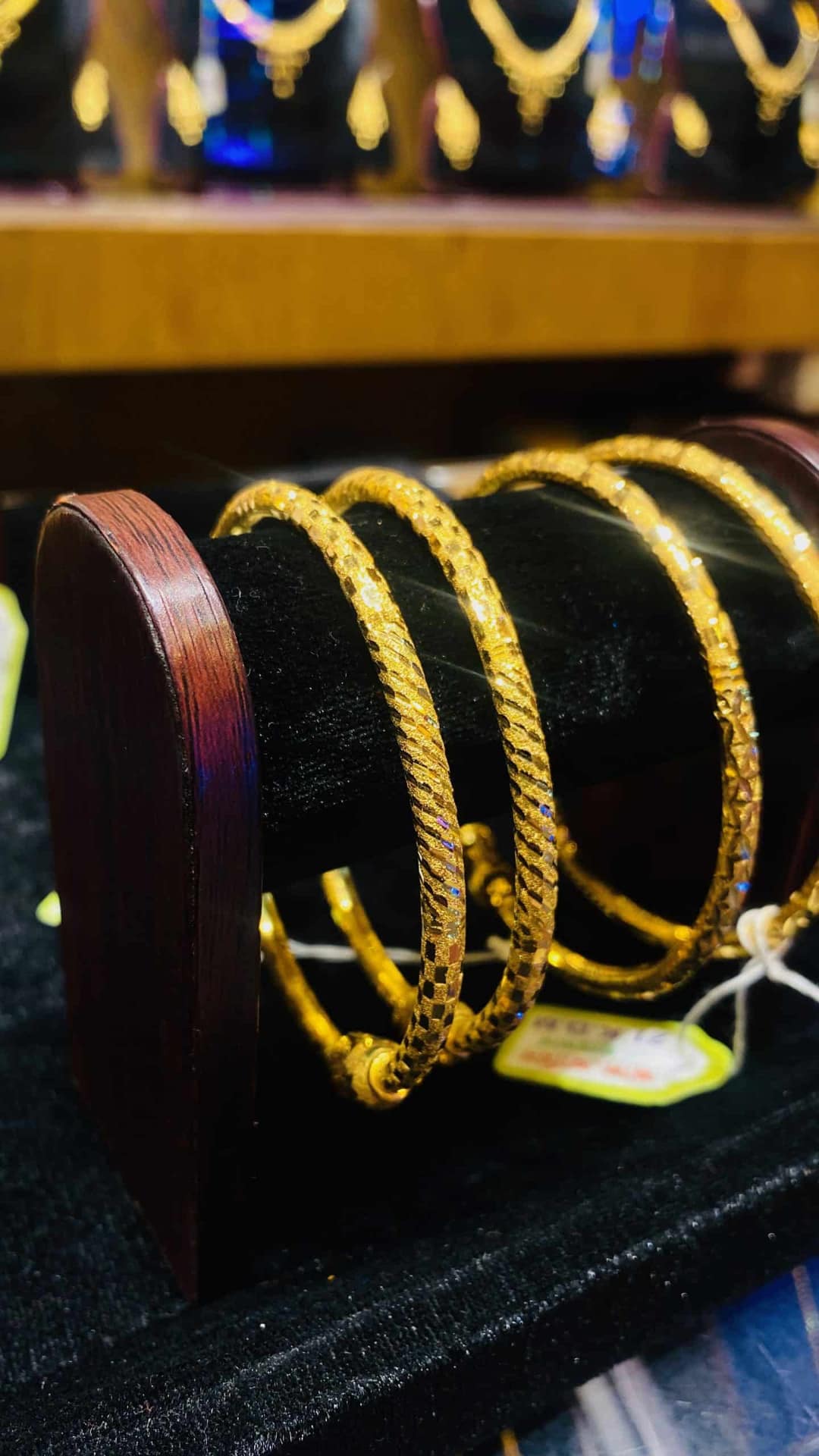 Al-amin-jewellers-aaj-1-2pcs-bangles-111-112