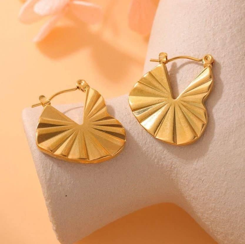 Golden Heart Wrinkles Pattern Stainless Steel Earring