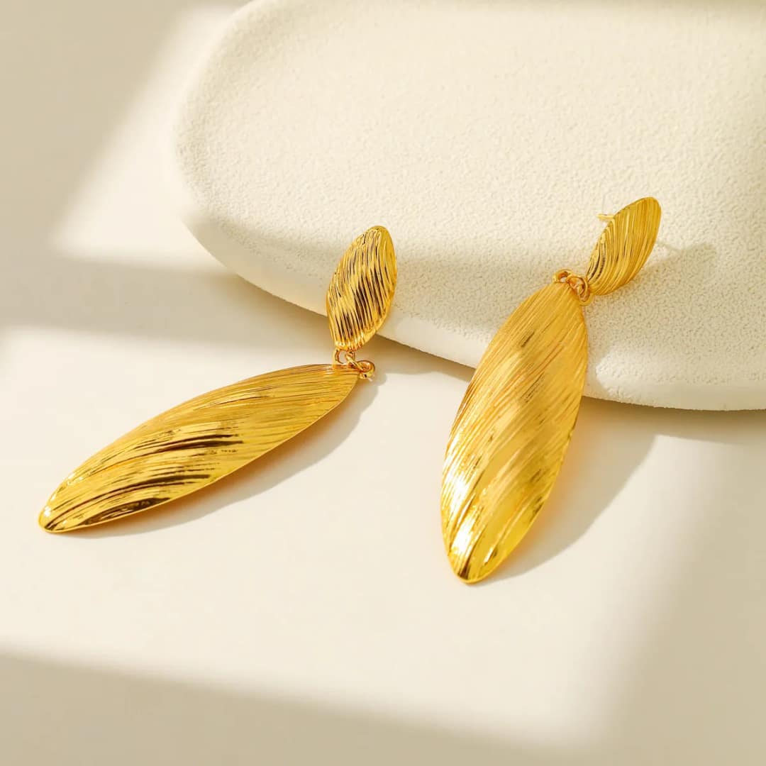 Ray Leaf Linear Drops Earring