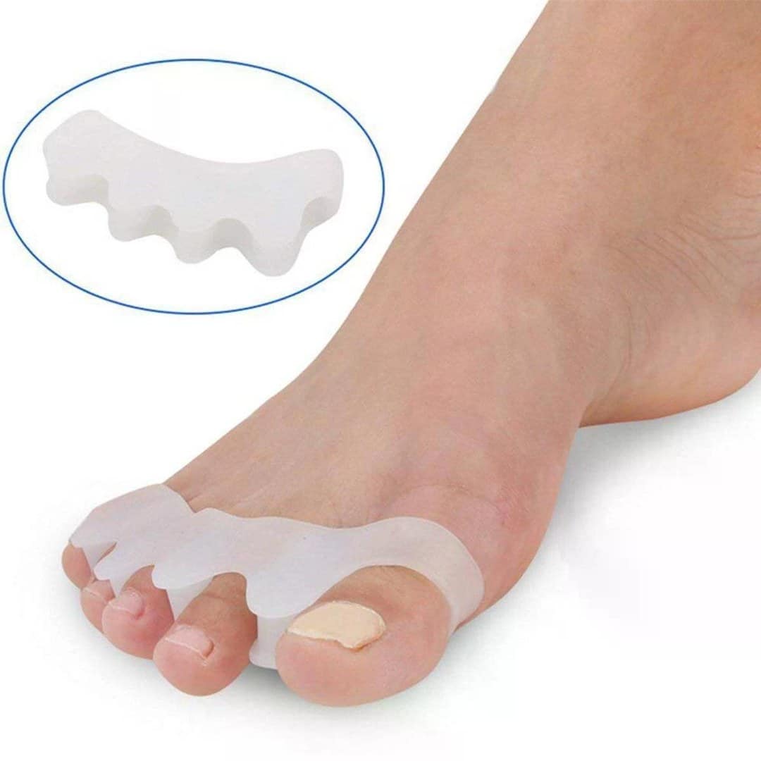 Toe Separator Correction Hallux Valgus Corrector 2PCS Silicone Orthopedic Hammer Separator Straightener Spreader Foot Care Tool