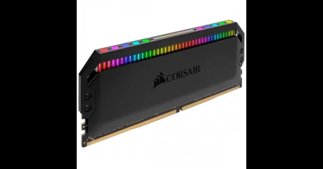 Corsair DOMINATOR PLATINUM RGB 8GB DDR4 3600MHz C18 RAM